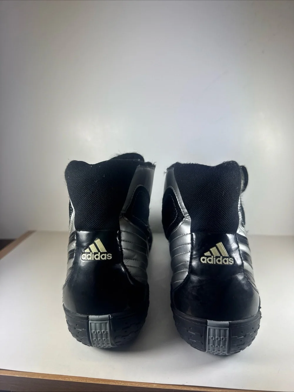 Men's Size 8 Adidas TYRINT V Classic Wrestling Shoes Black Silver